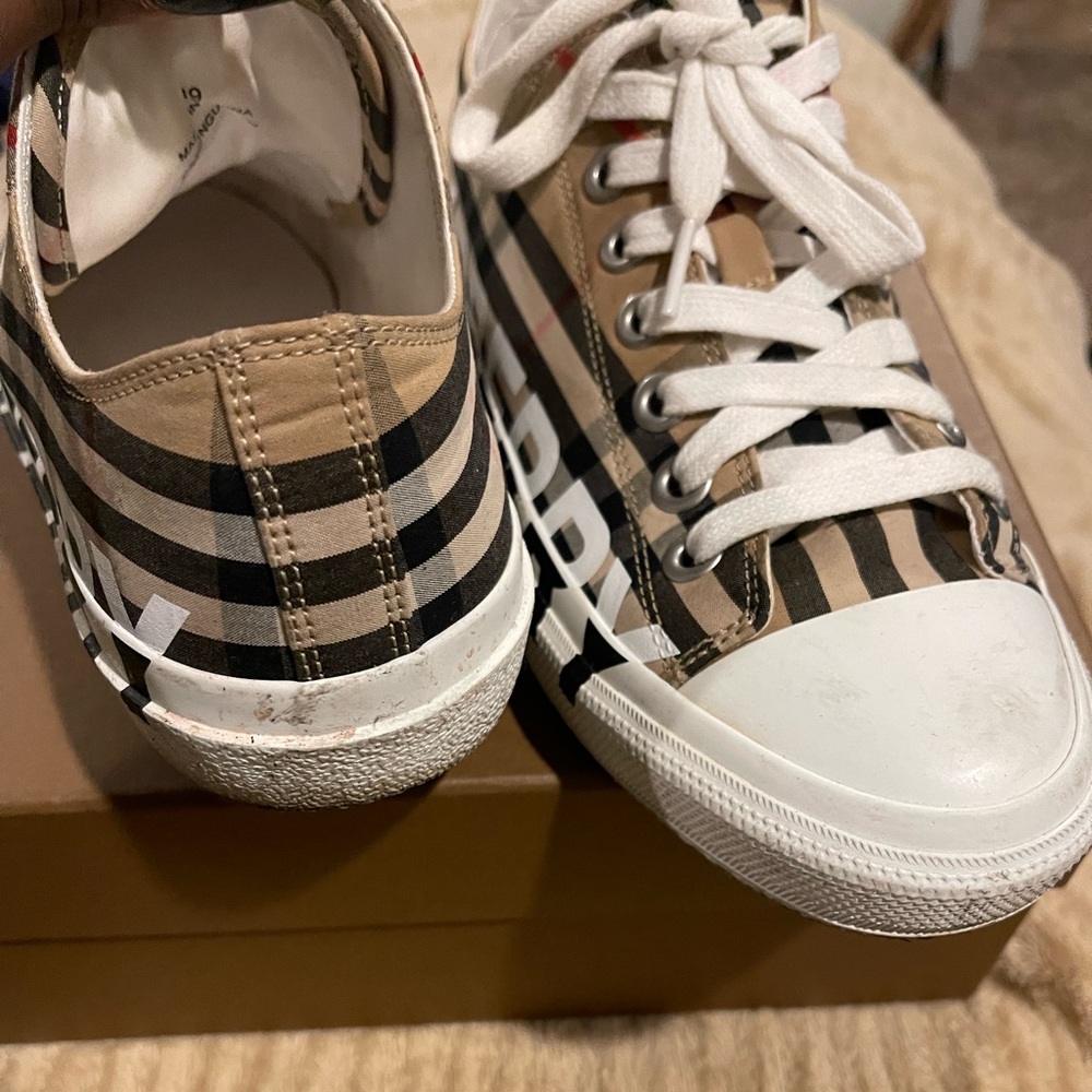 Burberry Sneakers